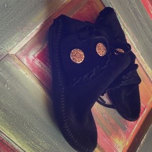 Minnetonka Concho Bootie 8